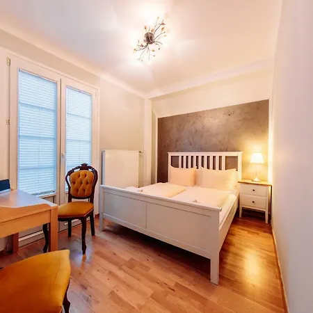 מלון Haus Sanssouci *